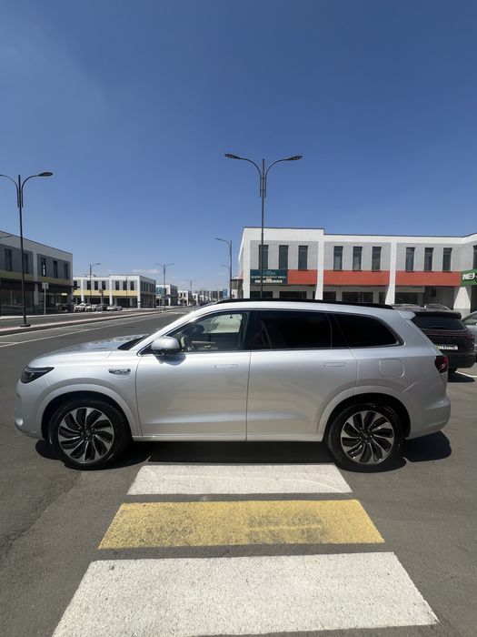 Sotiladi,продаётся Huawei Aito M7