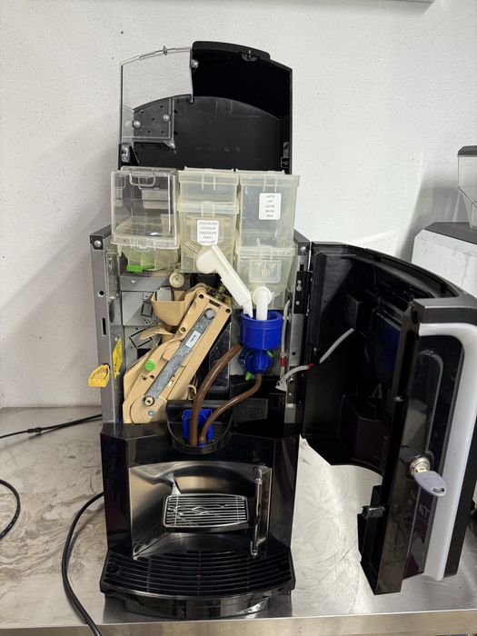 Necta Korinto Prime aparat cafea 1 macinator,2 instant