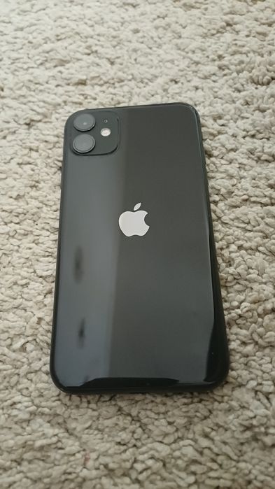 Vand Iphone 11 in stare bună. Sau schimb cu ps 4.