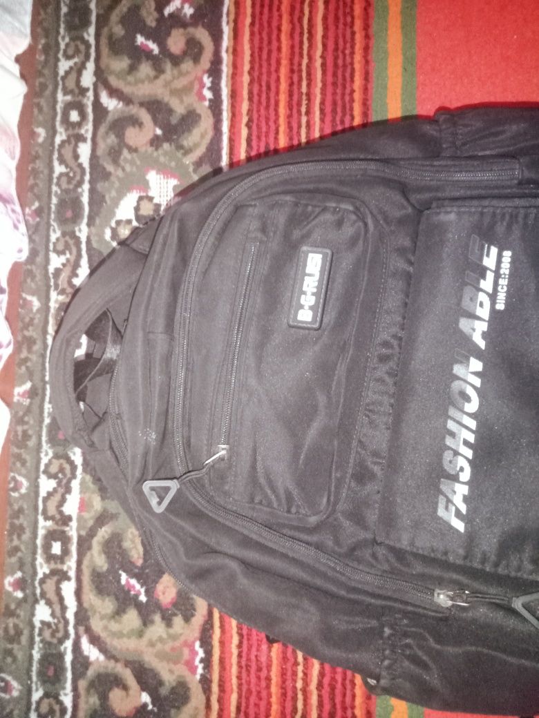 Maktab sumkasi arzon narxda!!
