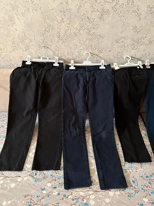 Срочно продам брюки школьные