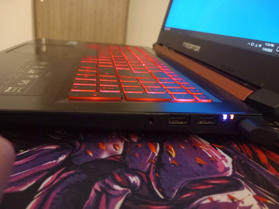 Acer Nitro 5 (carcasă Predator) – GTX 1050 4GB, i5-7300HQ, 16GB RAM