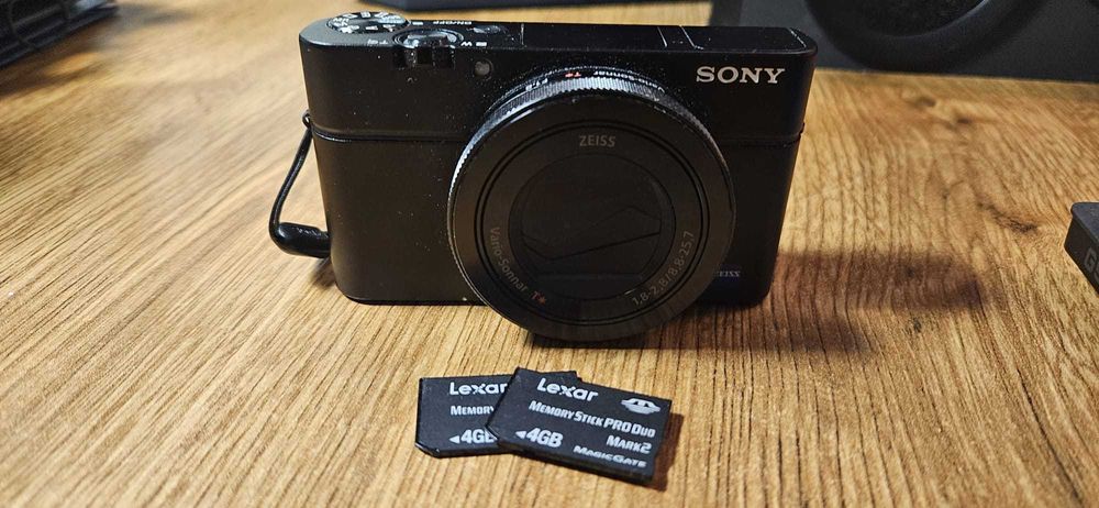 Camera digitala Sony RX100 IV