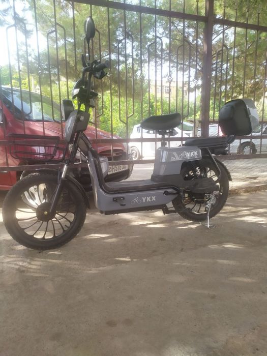 Skuter sotiladi YKX