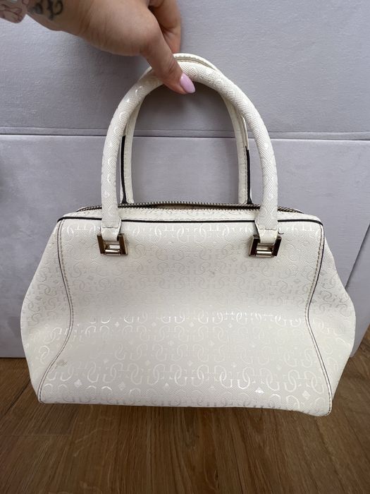 Дамска чанта Guess