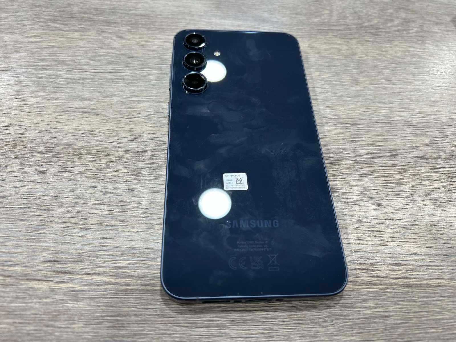 Продава се: Samsung Galaxy A55