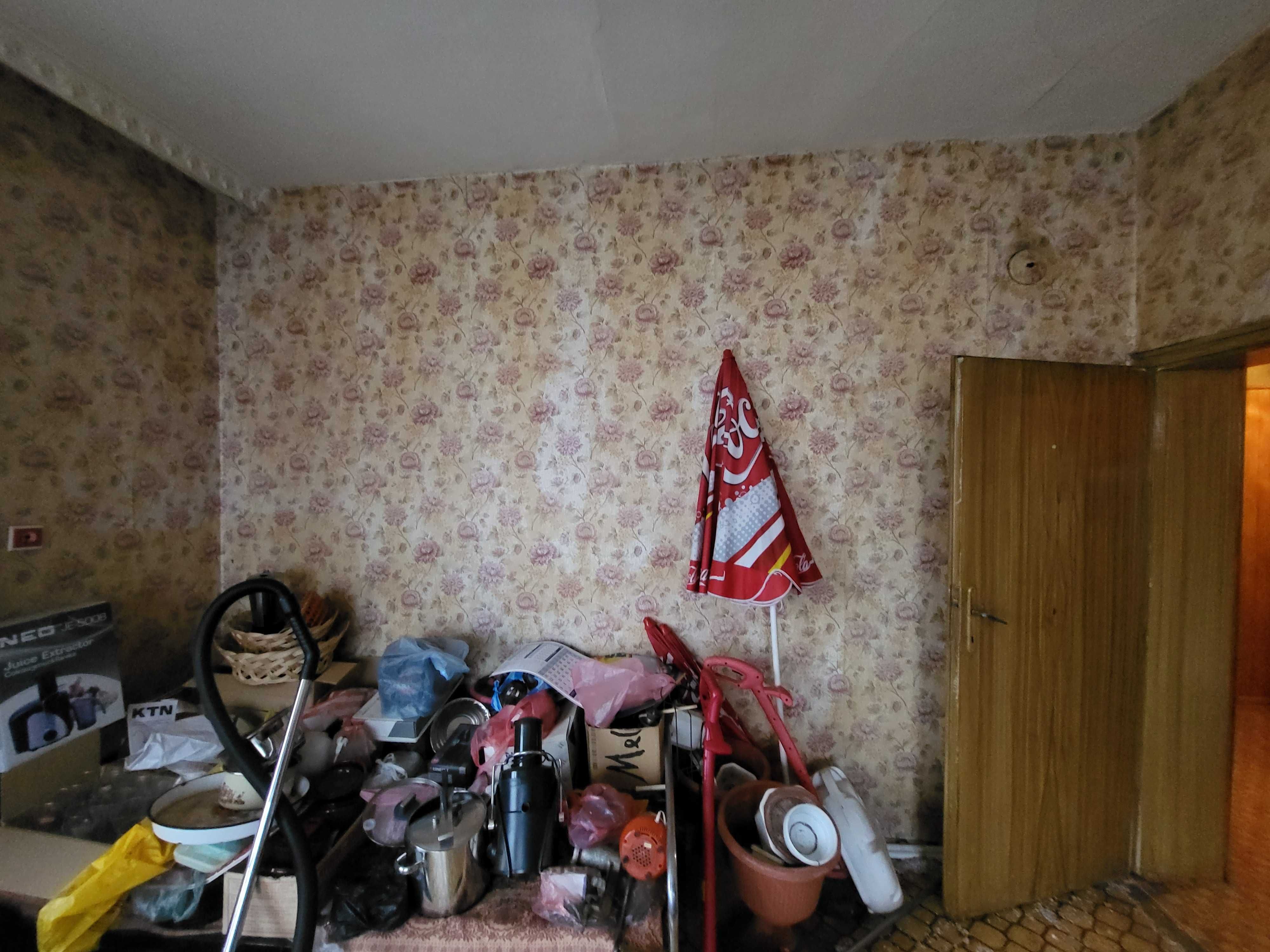 Продава къща в гр.Пещера