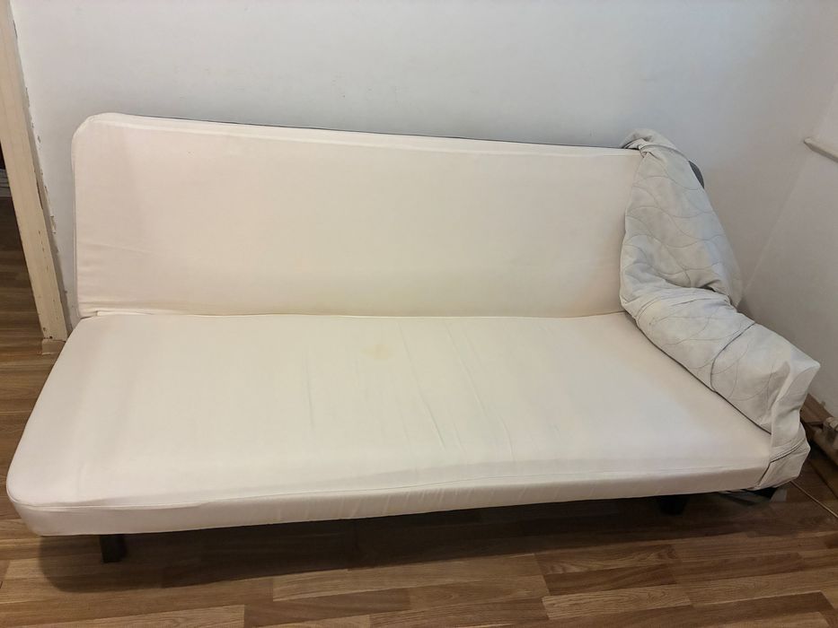 Canapea extensibila Ikea Nyhamn, 3 locuri, 140x200cm, ca nou