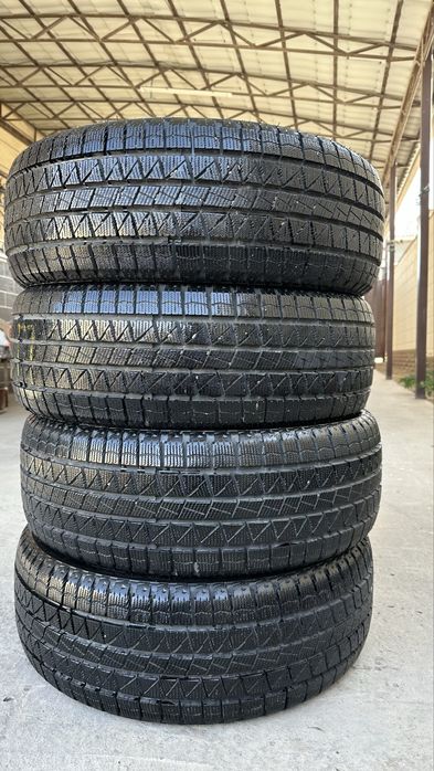 Зимние шины 215/55/17