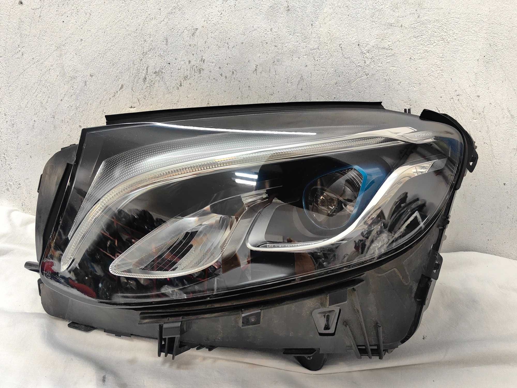 Оригинален фар Мерцедес ГЛЦ  Mercedes 253 GLC Full Led  HYBRID