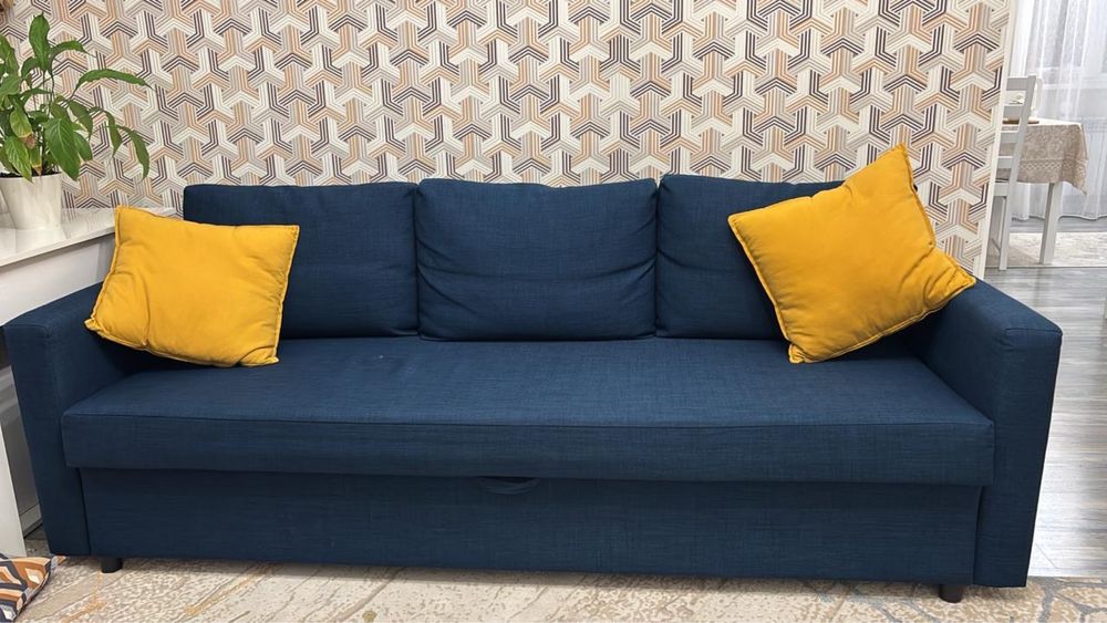 диван IKEA в отличном состояний