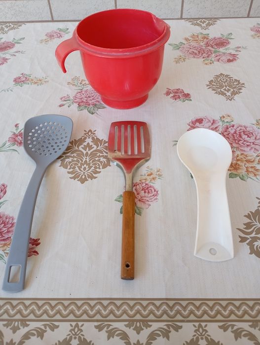 Кухонные принадлежности