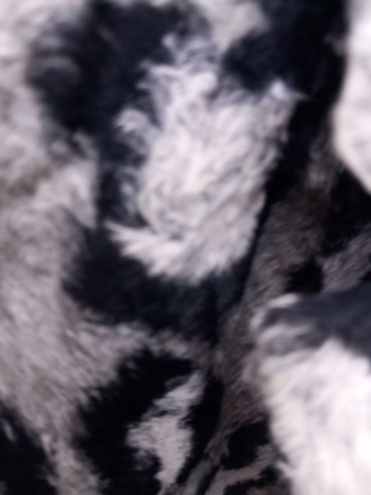 Vând sacou animal print