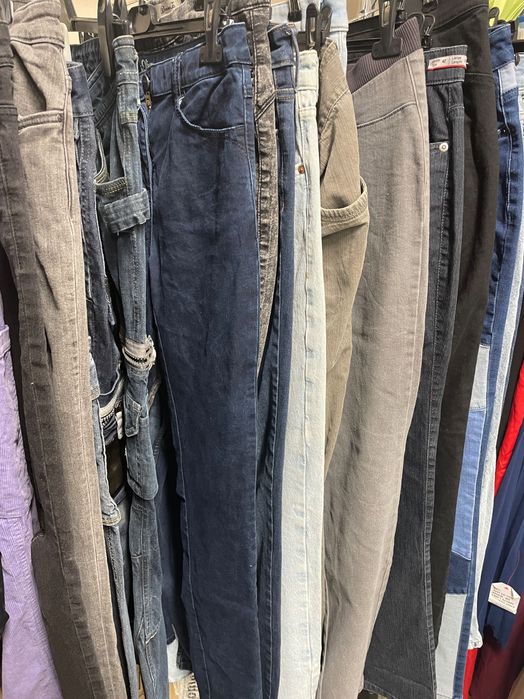 Vând haine second hand