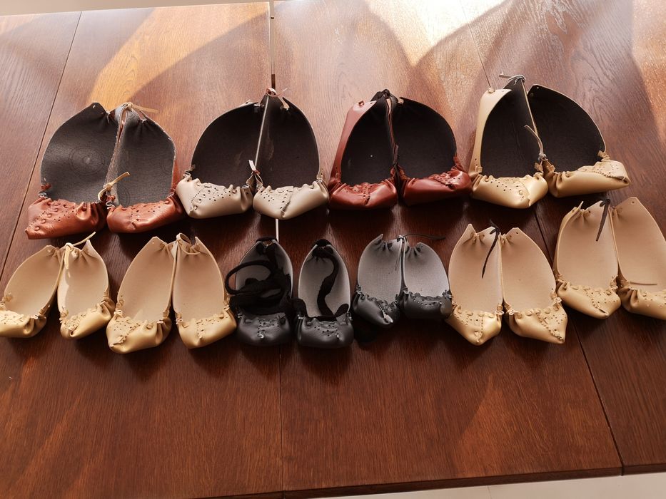 Opinci diferite culori, toate mărimile.