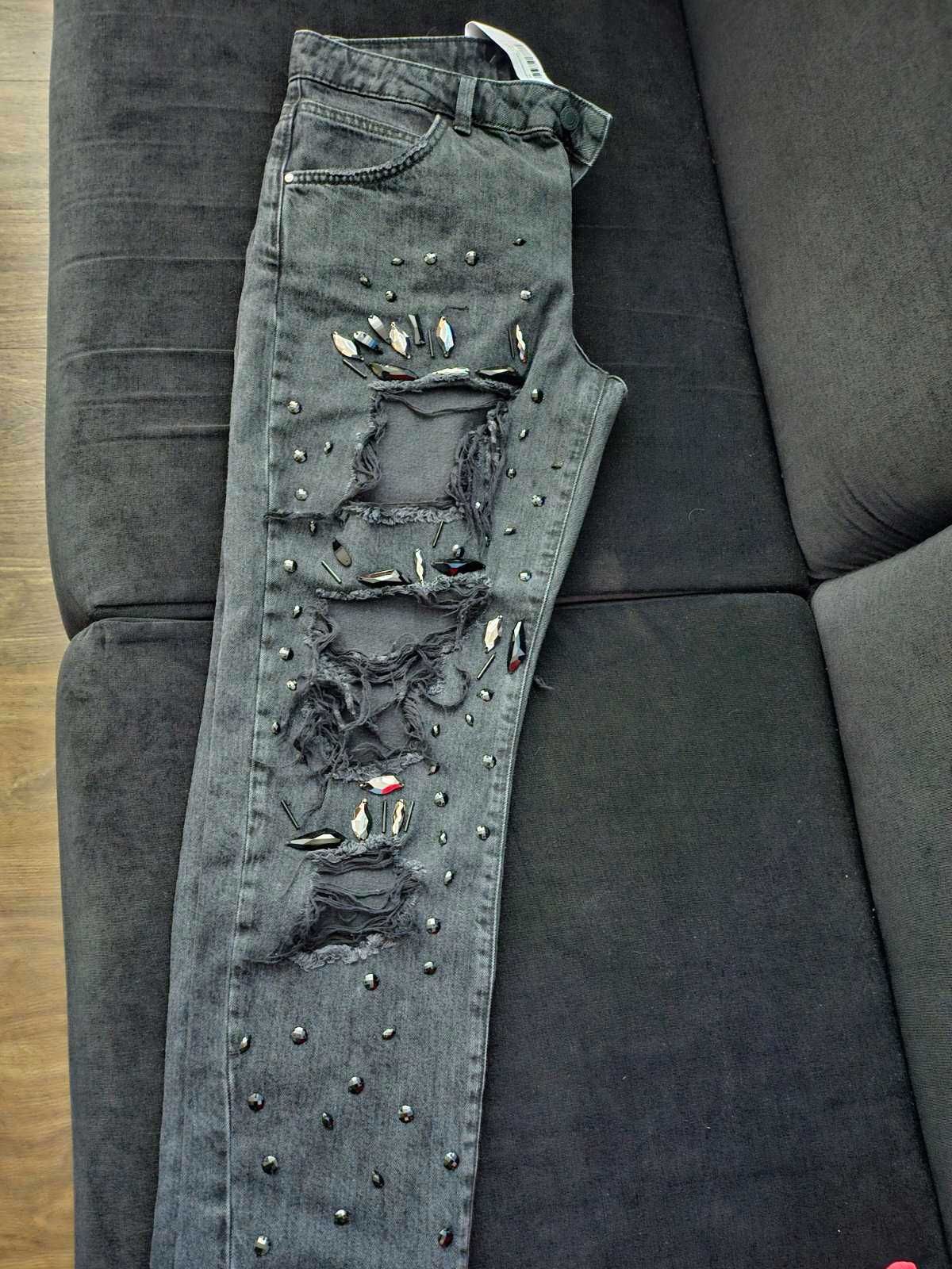Дънки GUESS  - нови !!!