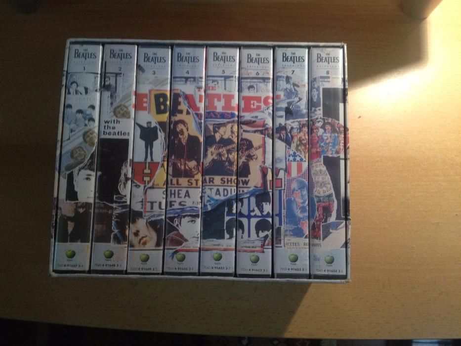 THE BEATLES-Anthology-8 VHS tapes-Apple CORP-c1996