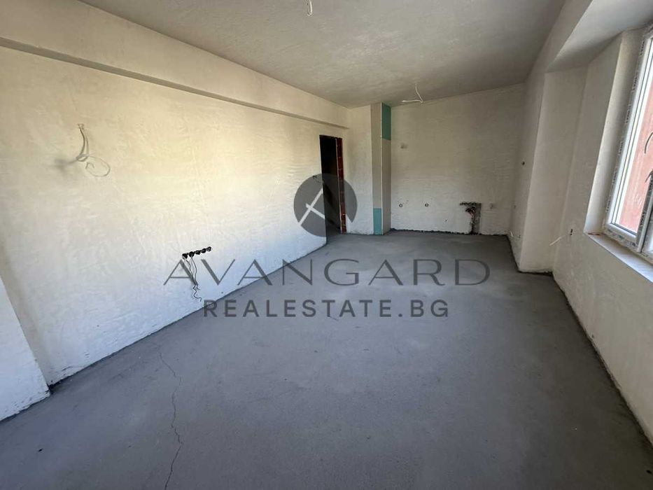 Продава се Двустаен апартамент в Пловдив, Тракия - 75 кв.м за 1091 €/кв.м - Снимка #5