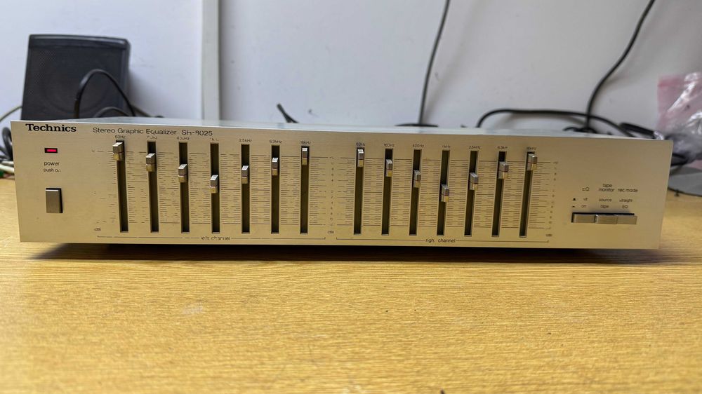 Egalizator Technics SH-8025