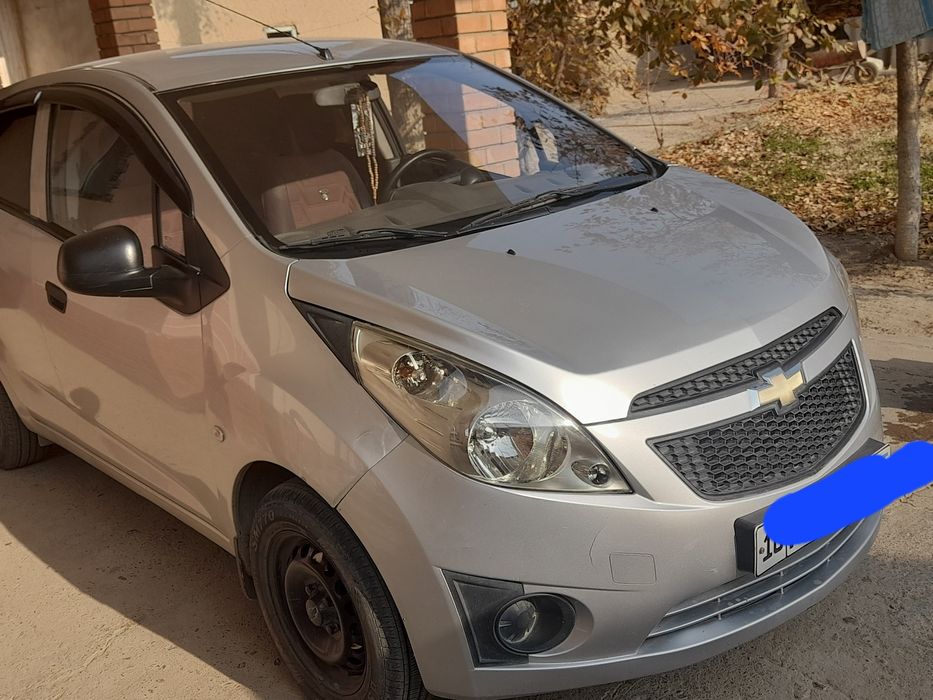 Спарк 2013  sotiladi