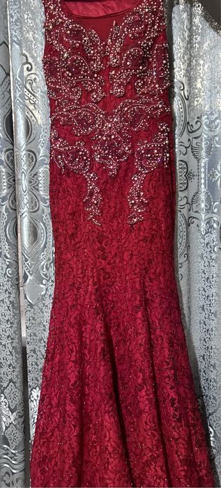 Вечернее платье