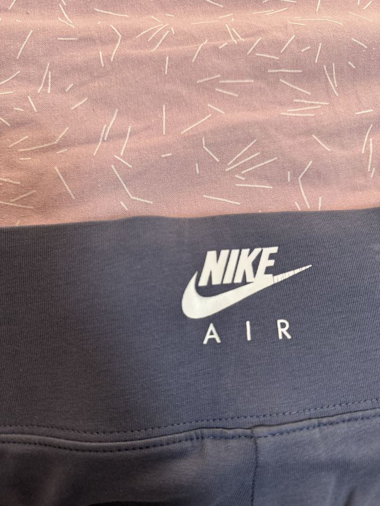 Наличен Розовия Клинове nike размер XS