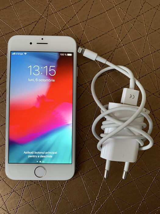 Telefon iphone 6 64gb baterie buna cu incarcator si cablu usb.