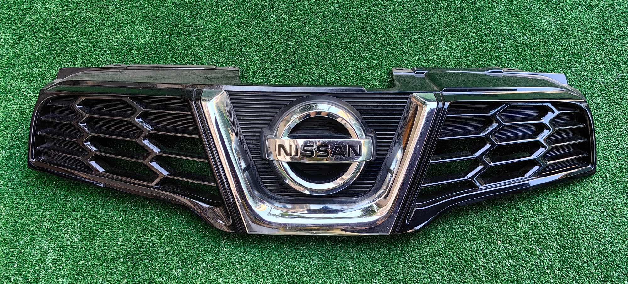 Решетка зa Nissan Qashqai J10 /  Нисан Кашкай