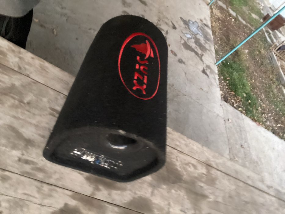 сабвуфер новый.