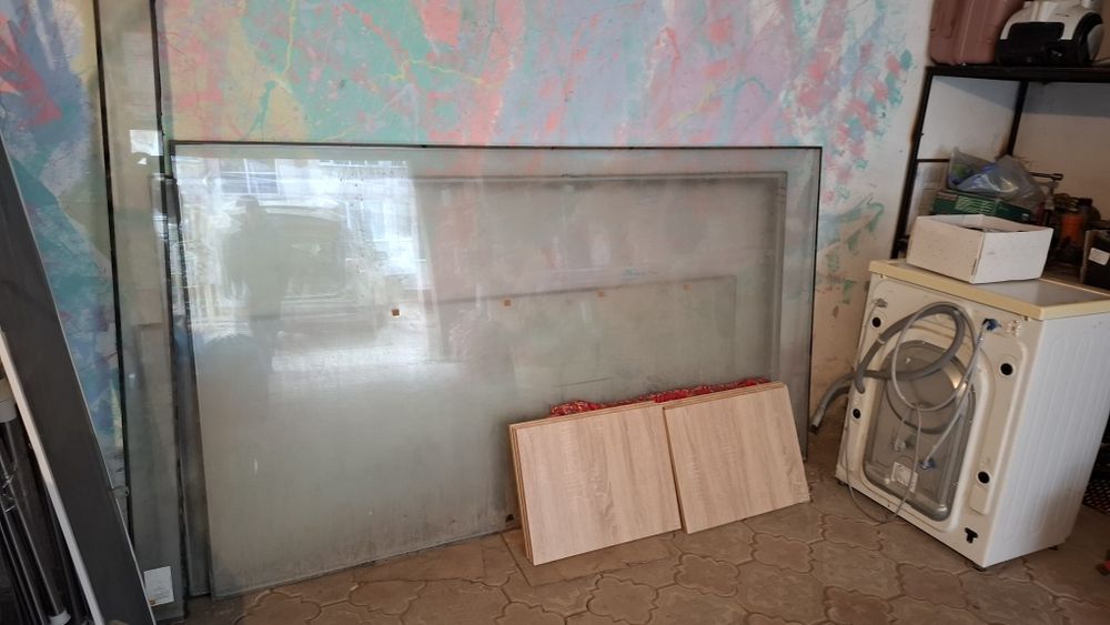 Продам стекла в офис двойные