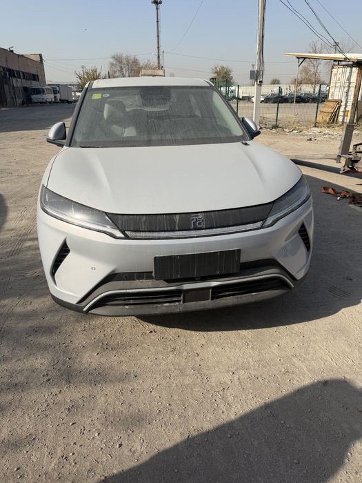 Byd Yuan up 3 pazitsa smart dop opsiya