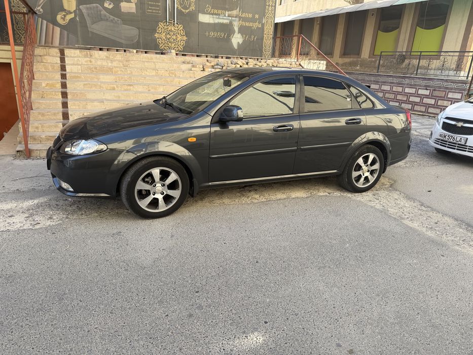 Gentra Lacetti продаетсся