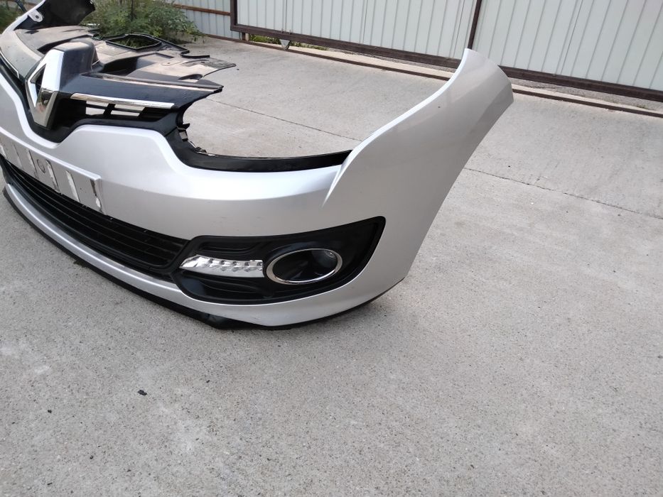 Bară față Renault Megane 3- FACELIFT  1,5dci  euro 5 culoare TED 69