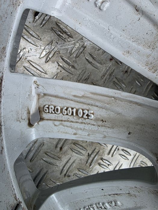 Roti 5x100 Polo,Fabia,Ibiza 215 45 R16 jante originale polo 6R