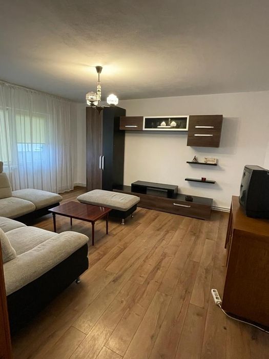 Chirie apartament 3 camere