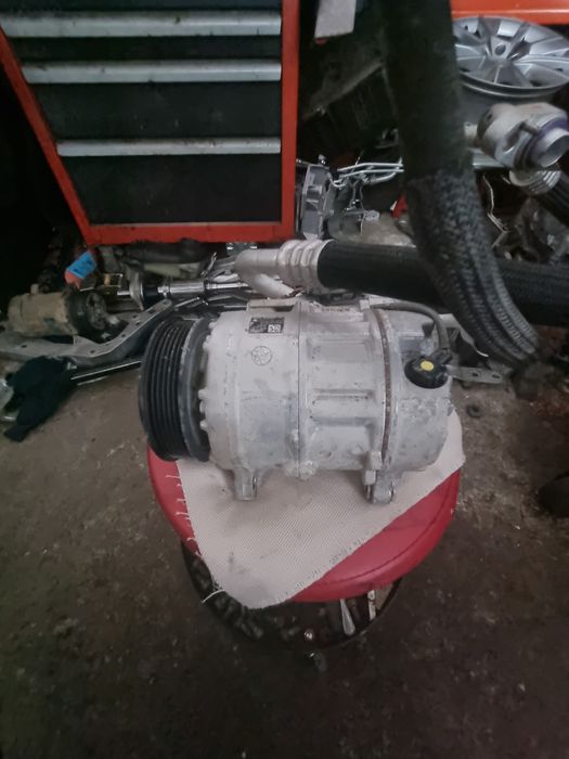 Compresor clima bmw cod 9890655 23 mii km reali