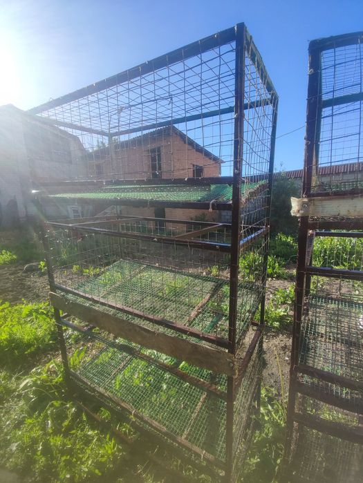 Продам клетки для птиц