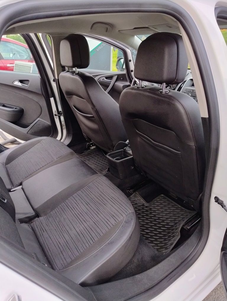 Продавам Opel Astra