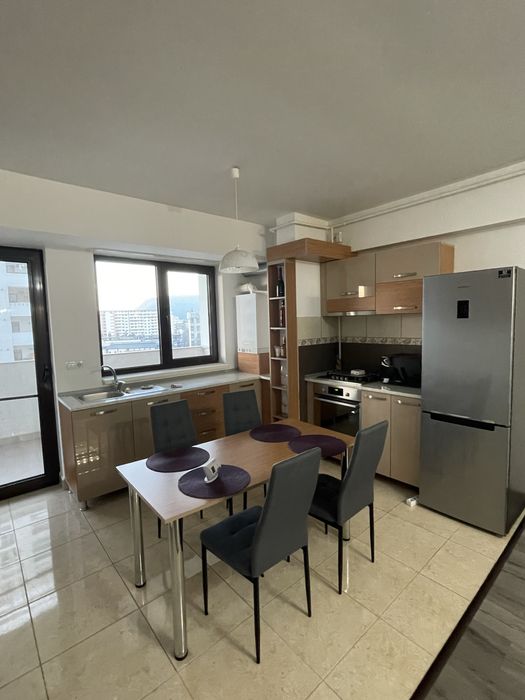 Apartament de inchiriat cu 3 camere zona kaufland