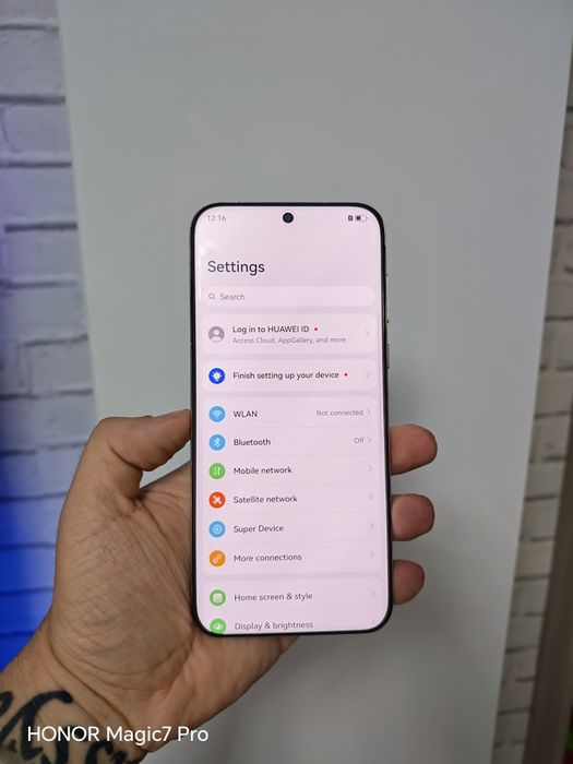 Vand sau schimb Huawei Pura 70 Ultra Green 16/512GB totul original.
