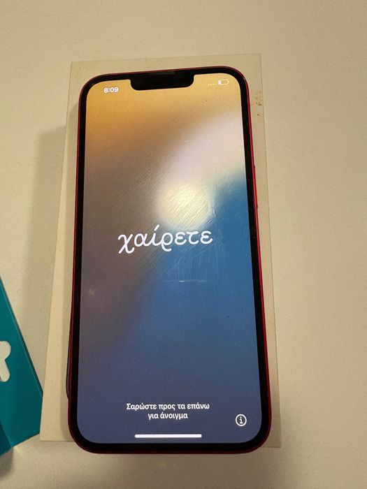 Продавам iphone 13