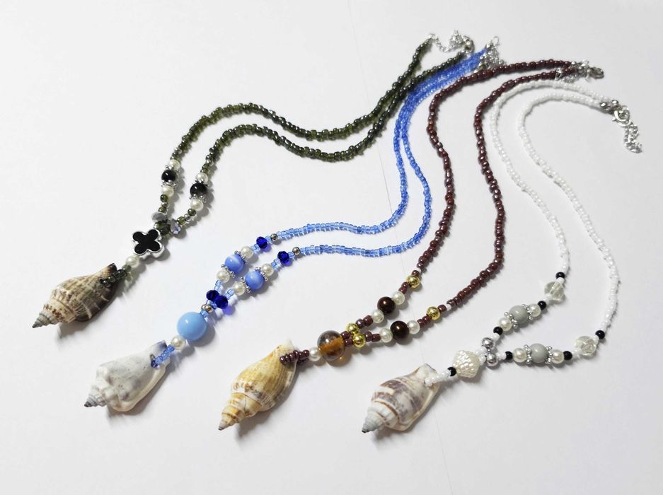 Coliere barbati handmade pandantive cruci scoici, multe modele, culori