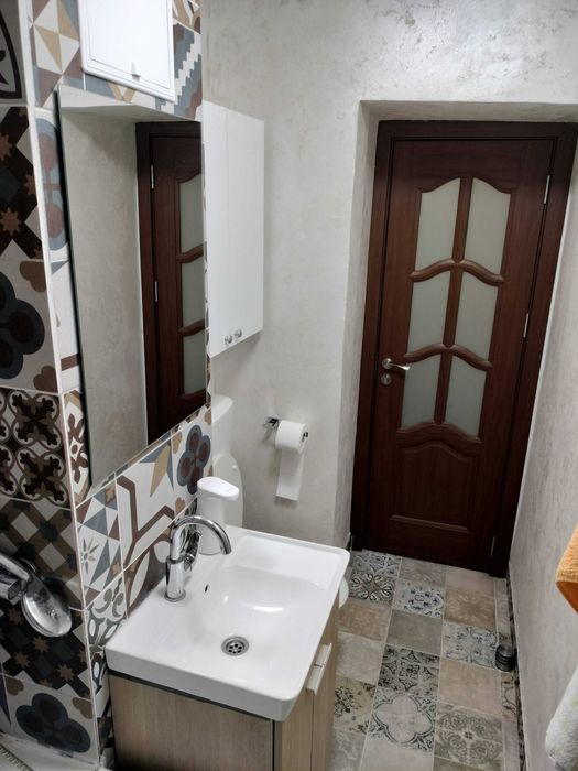 Inchiriez apt cu 3 camere in Craiova/Regim Hotelier/Targul de craciun