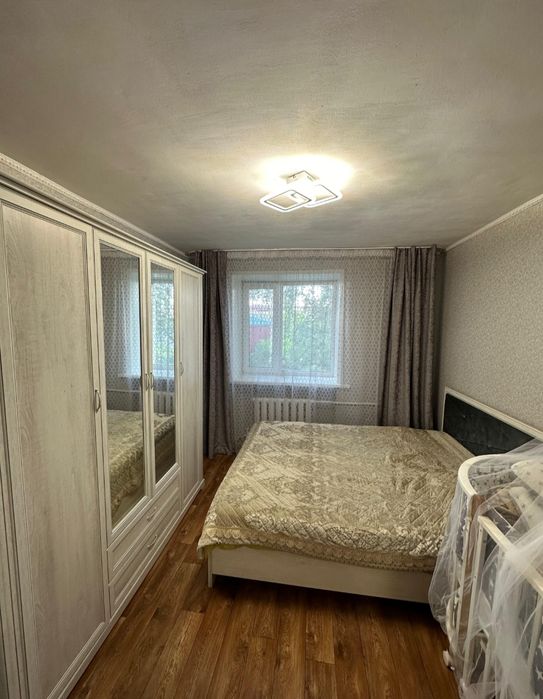 Продам 3 комн.кв. р-н КШГ, 3/5, н/у, 27.500