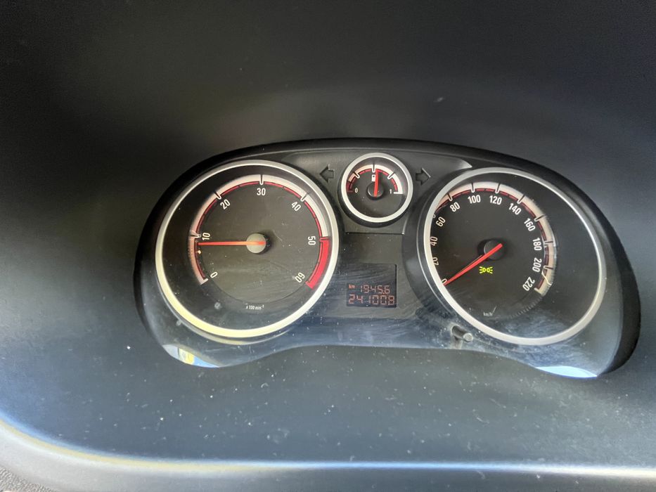 Opel Corsa 2009 1.7 CDTI 125 cp