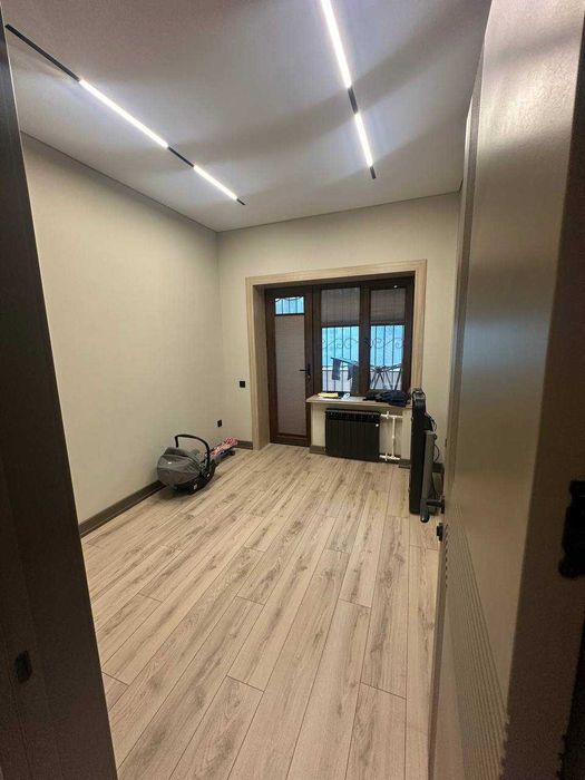 СРОЧНО продажа к-ра в М.Тинчлик 5/2/4 спец план 155м2 меб с тех-й
