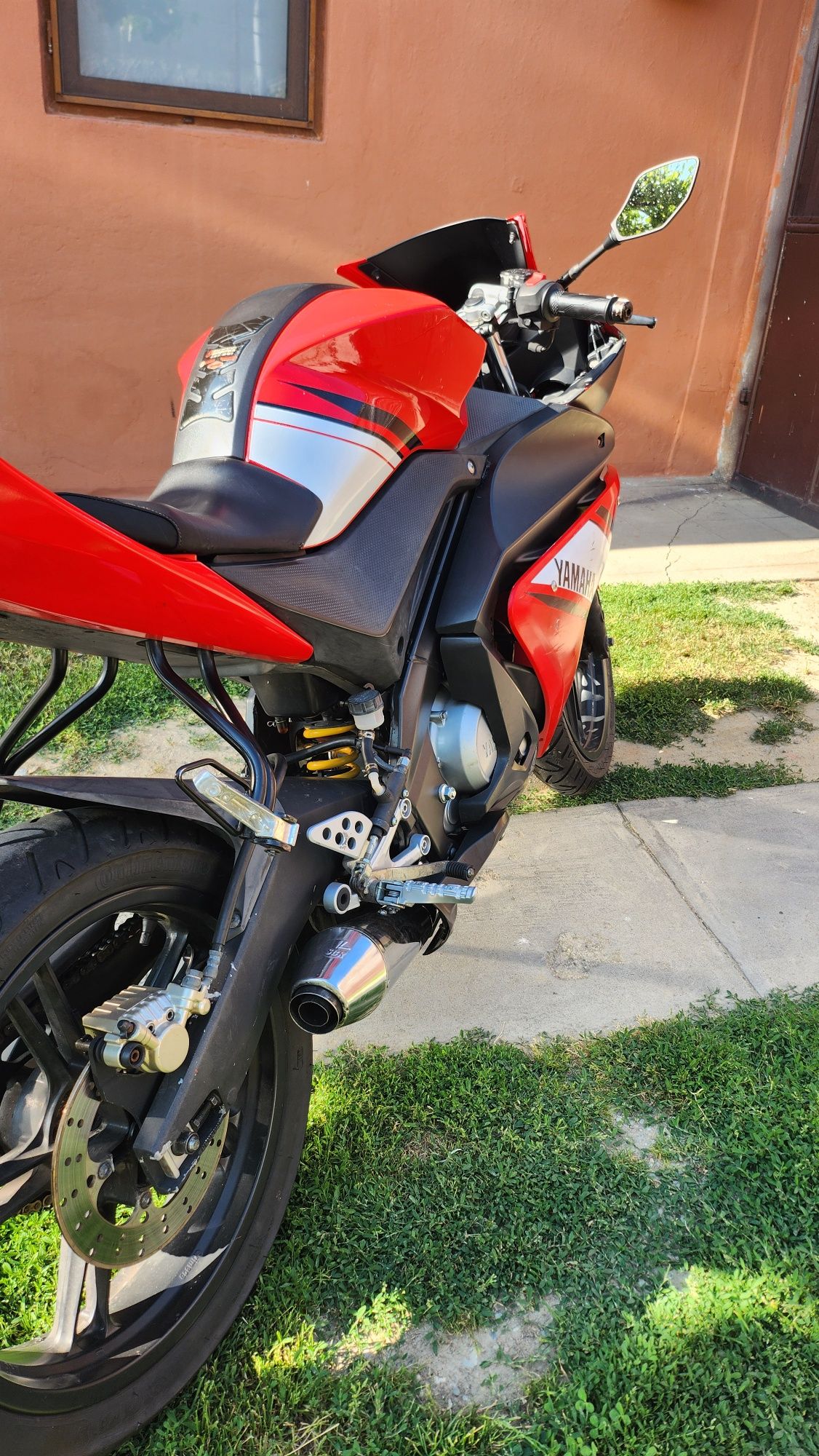 Yamaha yzf r125 2010