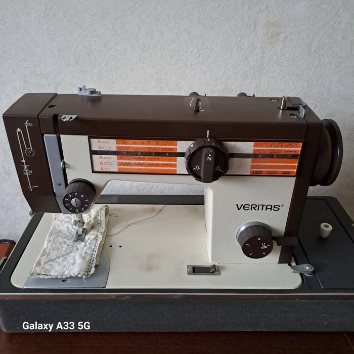 Швейная  машинка  "Veritas "