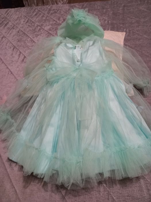 Праздничный, новогодний наряд.