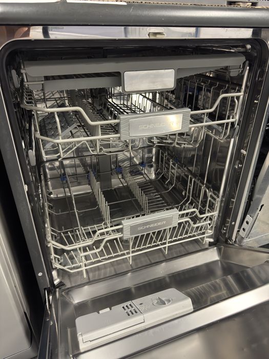 Masina de spalat vase Schneider SDW1444VB
